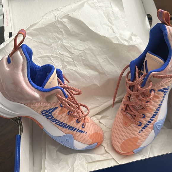 Nike Giannis Immortality Basketball Shoes - Picture 2 of 3